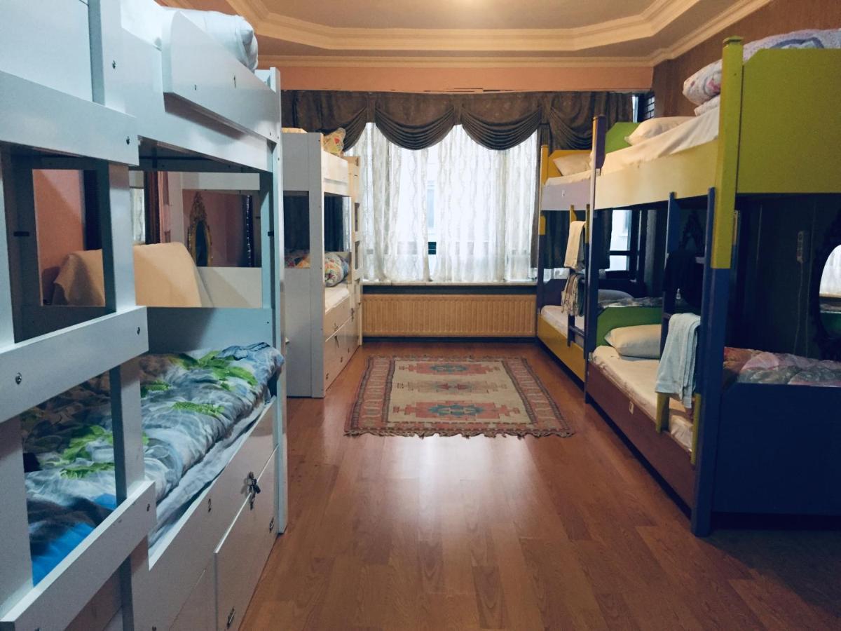 Tune Hostel Isztambul Kültér fotó